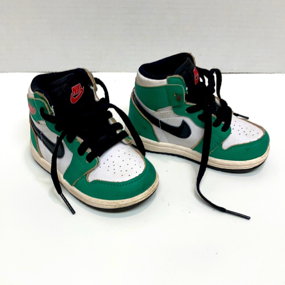 AIR JORDAN 1 Mid Lucky Green Kids Sneaker